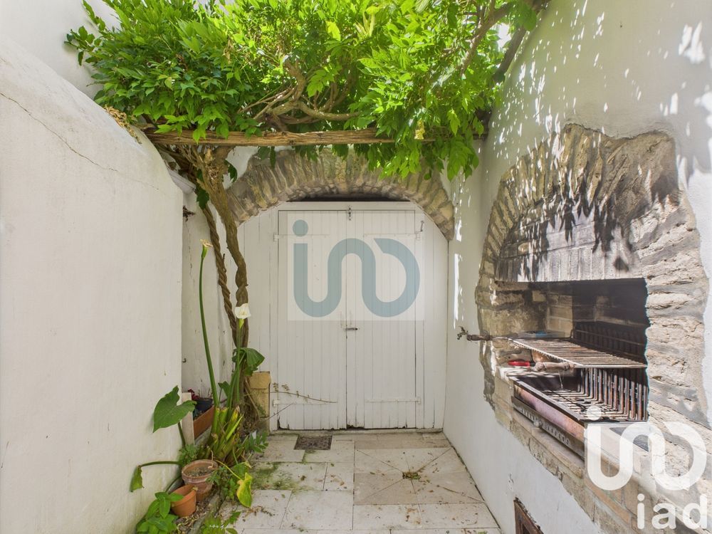 � vendre  Maison Saint-Martin-de-R� (17410)