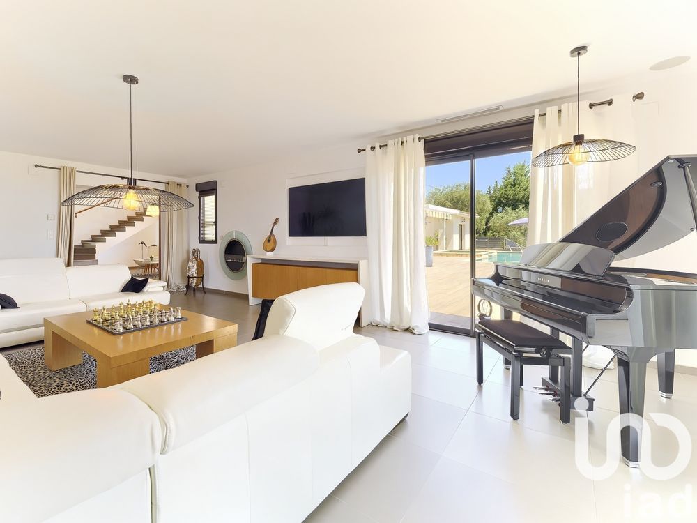 � vendre  Villa Ch�teauneuf-Grasse (06740)