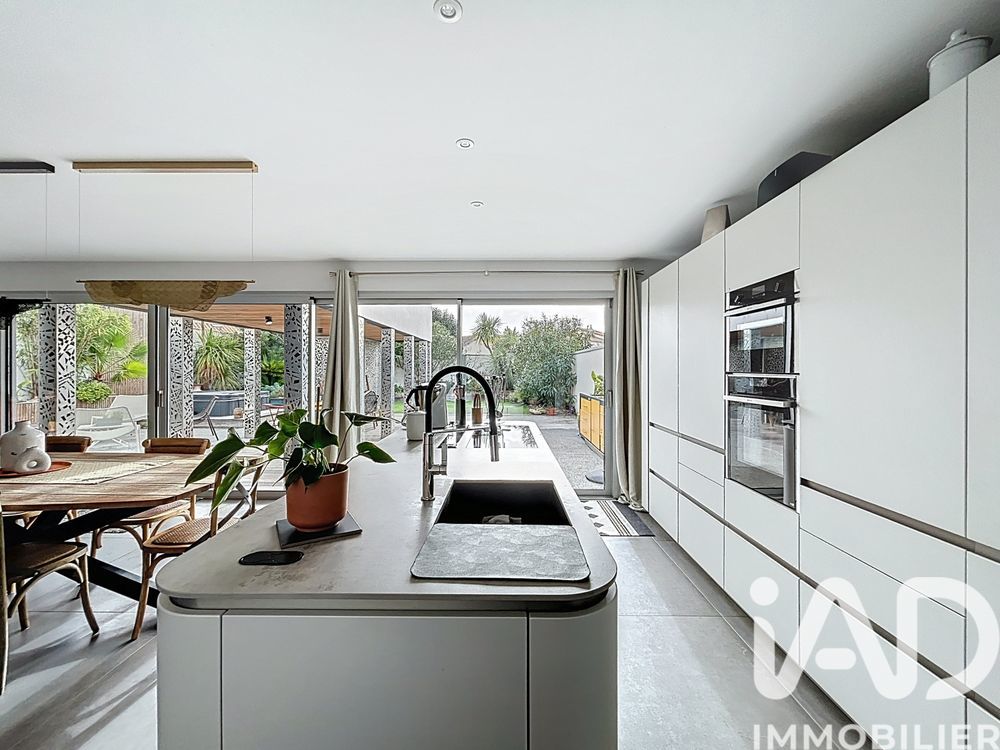 � vendre  Villa La Rochelle (17000)