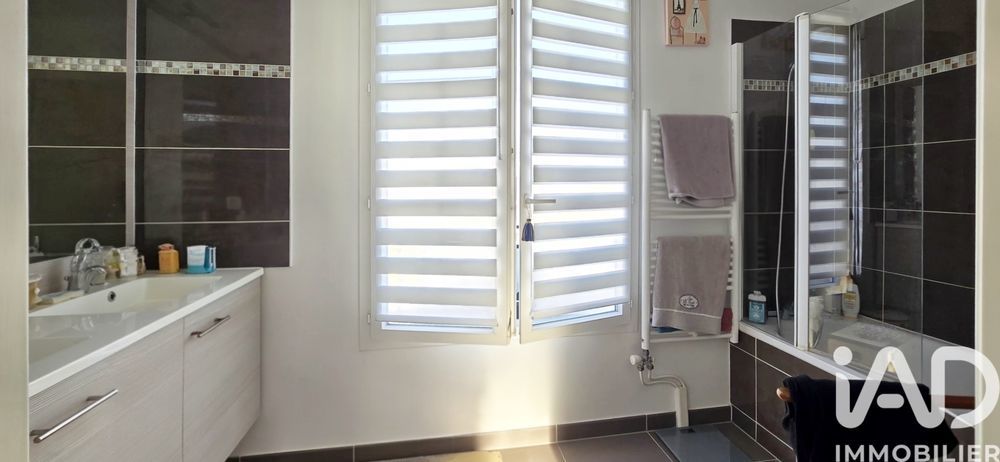 � vendre  Maison Magny-le-Hongre (77700)