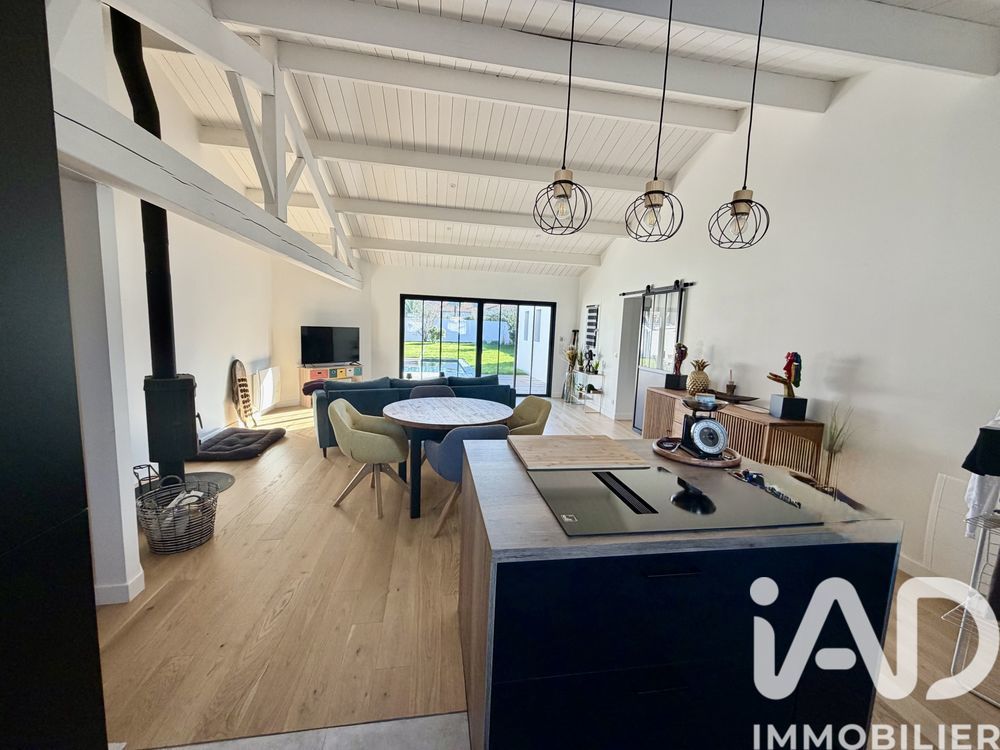 � vendre  Maison Sainte-Marie-de-R� (17740)