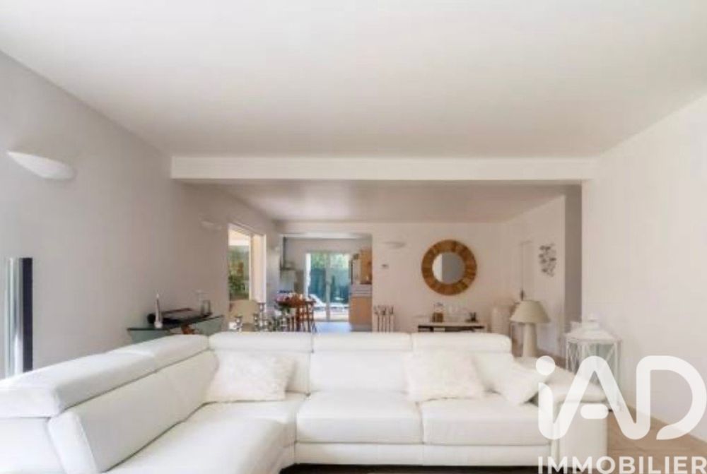 � vendre  Maison Saint-Cyr-sur-Mer (83270)