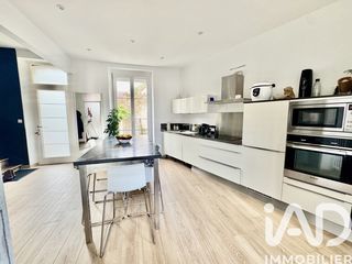  Maison � vendre 7 pi�ces 300 m�