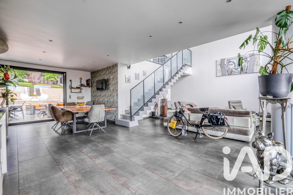 � vendre  Villa Villevaud� (77410)