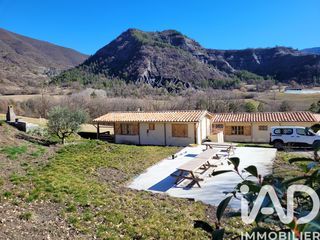  Maison � vendre 15 + pi�ces 340 m�