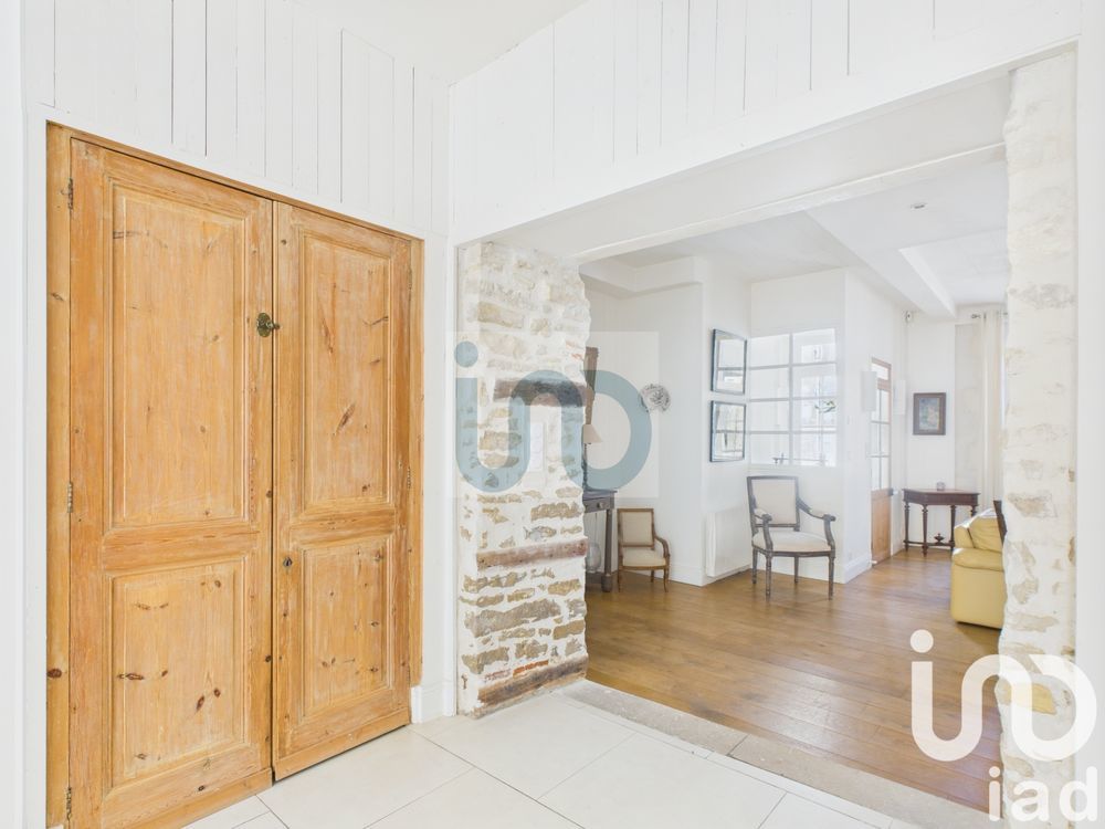 � vendre  Maison Saint-Martin-de-R� (17410)