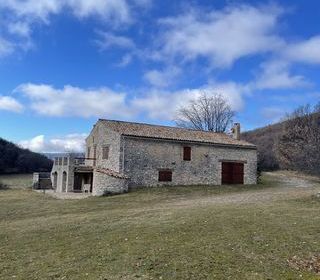  Maison � vendre 4 pi�ces 195 m�