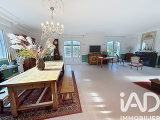  Maison � vendre 8 pi�ces 328 m�