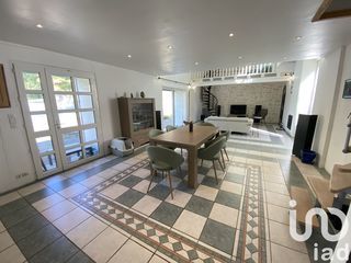  Maison � vendre 8 pi�ces 215 m�