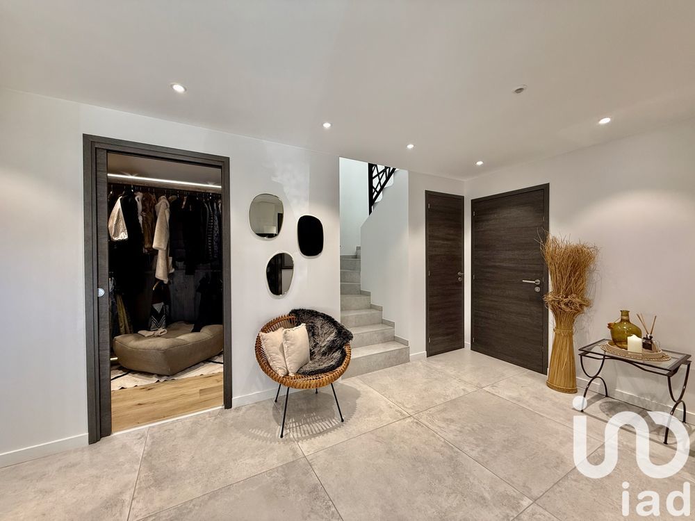 � vendre  Villa Saint-Alban-Leysse (73230)