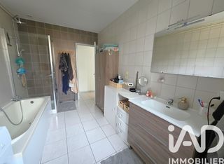  Immeuble � vendre 230 m�