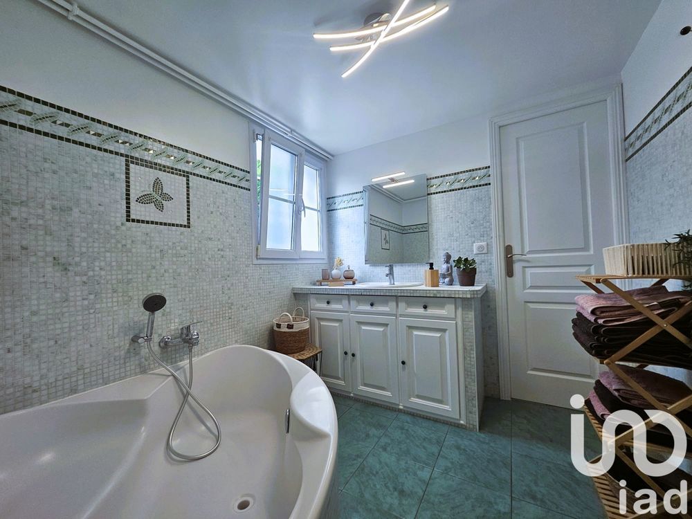 � vendre  Maison Saint-Rapha�l (83700)