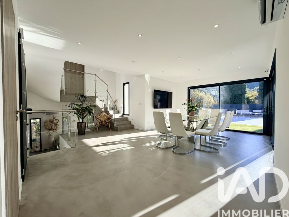 � vendre  Villa Solli�s-Toucas (83210)