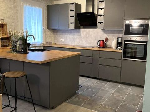   Vente Maison traditionnelle 5 pi�ces Maison - 5 pi�ce(s) - 127 m�