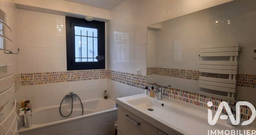 � vendre  Maison Saint-Jean-d'Illac (33127)