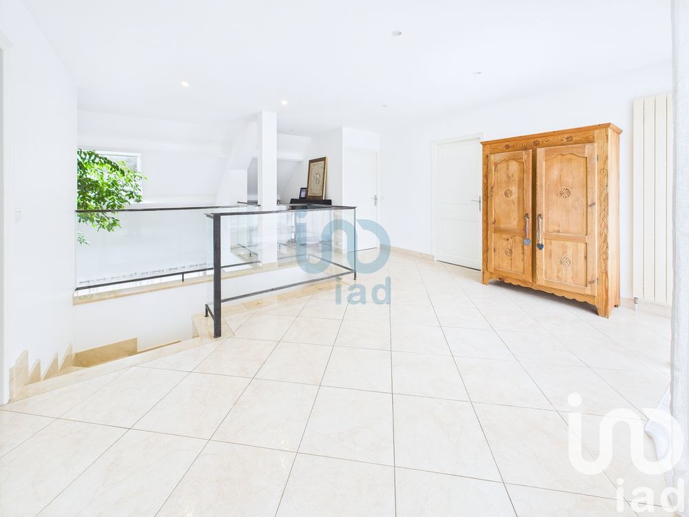 � vendre  Villa Sainte-Genevi�ve-des-Bois (91700)