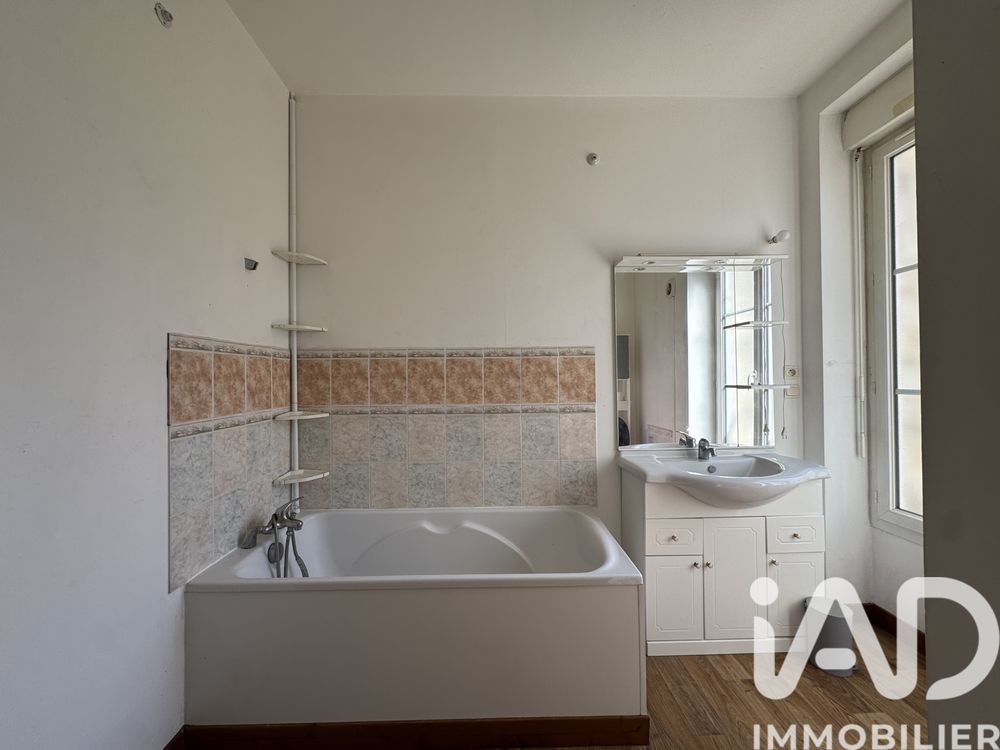 � vendre  Maison Poligny (77167)