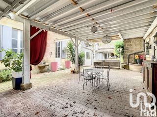  Immeuble � vendre 573 m�