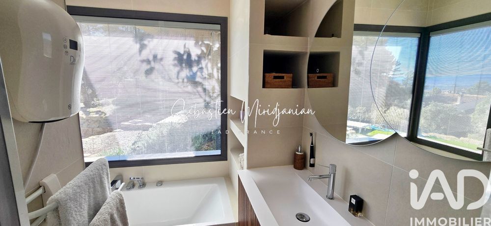 � vendre  Villa Solli�s-Ville (83210)