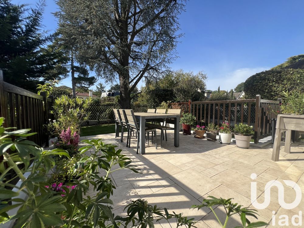 � vendre  Maison Marnes-la-Coquette (92430)