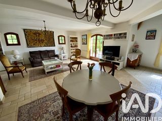  Maison � vendre 9 pi�ces 265 m�