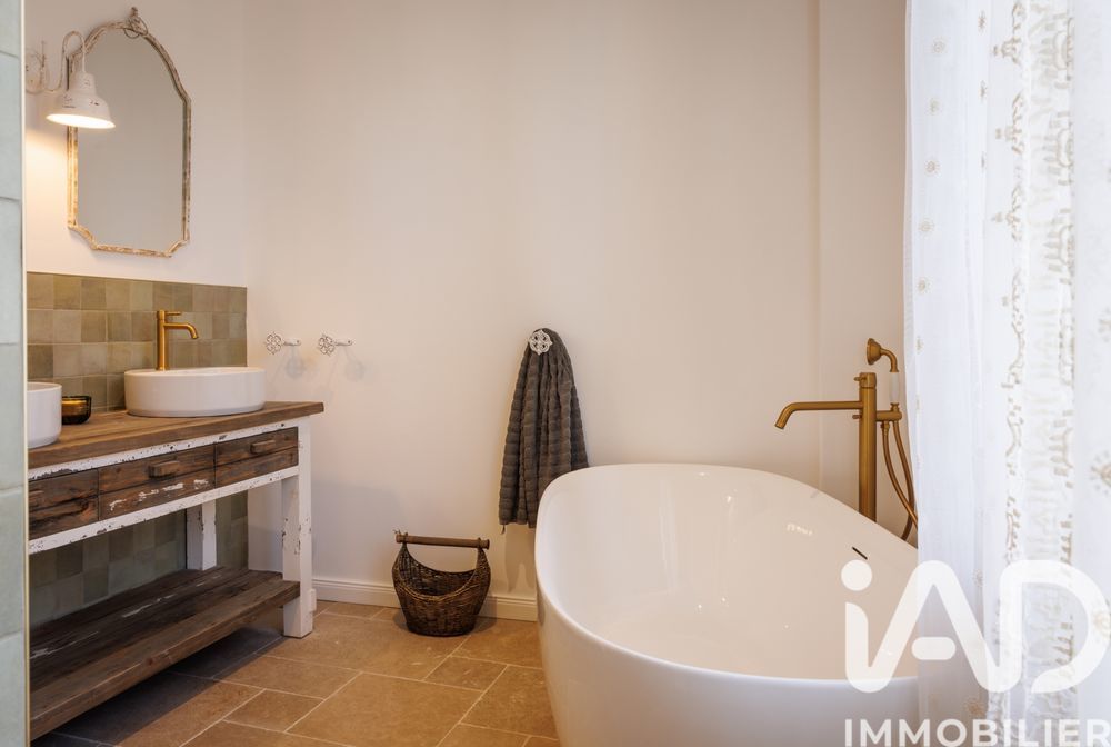 � vendre  Maison Sainte-Marie-de-R� (17740)