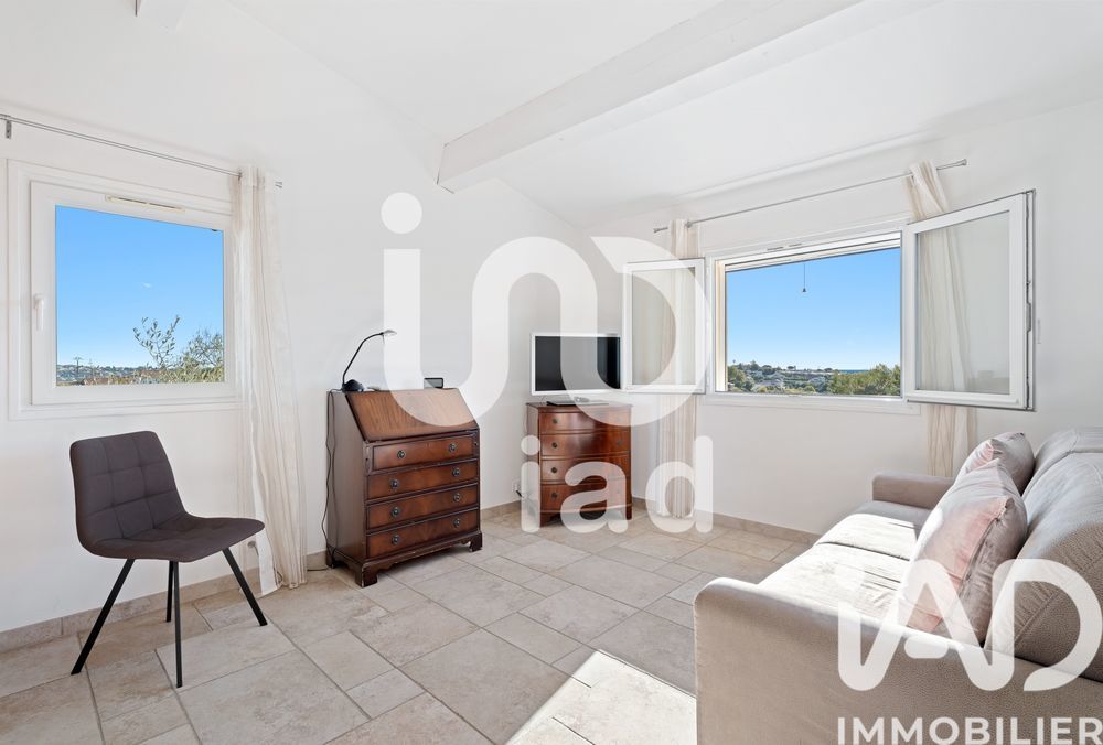 � vendre  Maison Saint-Laurent-du-Var (06700)