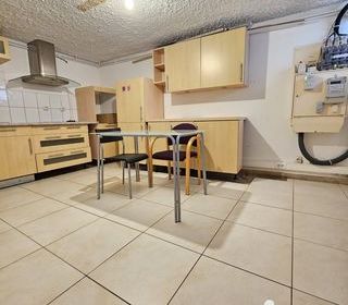  Immeuble � vendre 244 m�