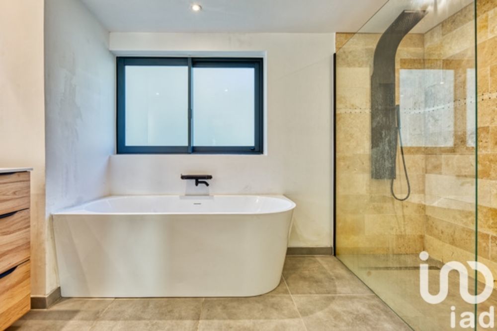 � vendre  Villa Carignan-de-Bordeaux (33360)