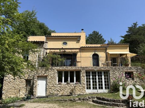   Vente Maison d'architecte 5 pi�ces Villa - 5 pi�ce(s) - 200 m�
