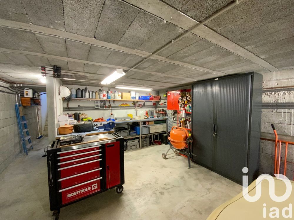 � vendre  Maison Pourri�res (83910)