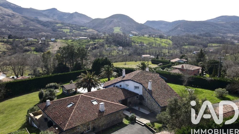 � vendre  Villa Urrugne (64122)
