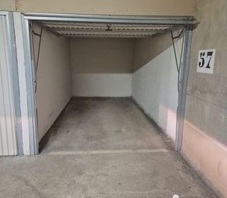  Parking / Garage � vendre 12 m�