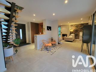  Maison � vendre 5 pi�ces 200 m�