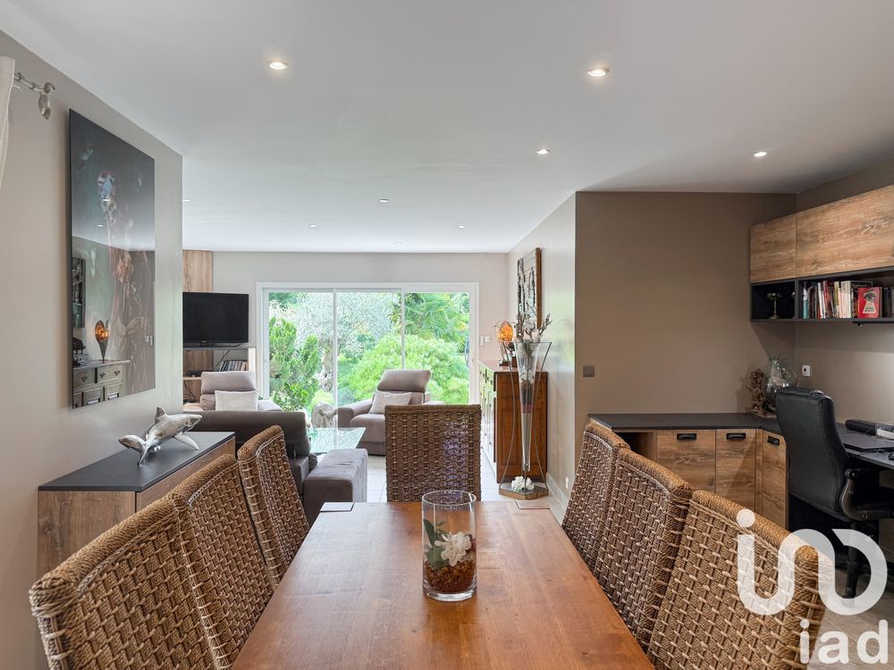 � vendre  Maison Saint-Genis-Laval (69230)