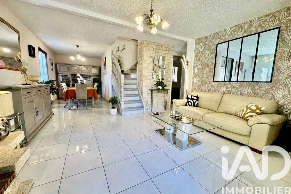 � vendre  Maison Saint-Julien-en-Genevois (74160)