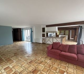  Maison � vendre 10 pi�ces 200 m�