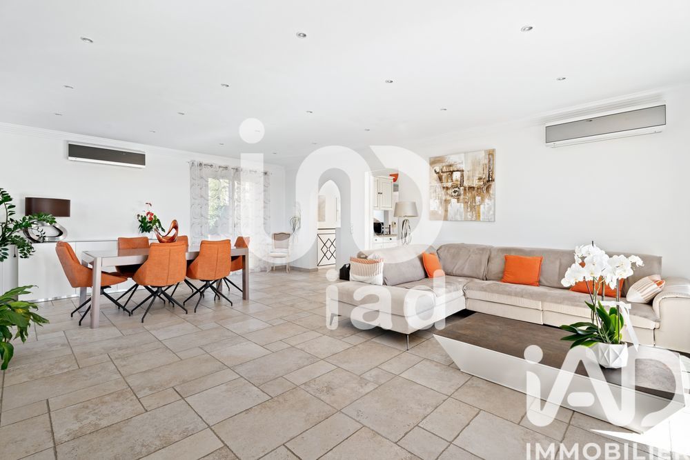 � vendre  Maison Saint-Laurent-du-Var (06700)