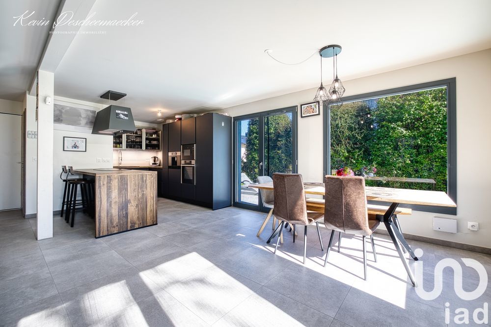 � vendre  Maison Divonne-les-Bains (01220)