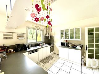  Villa � vendre 8 pi�ces 194 m�