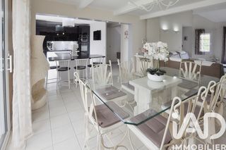  Maison � vendre 8 pi�ces 219 m�