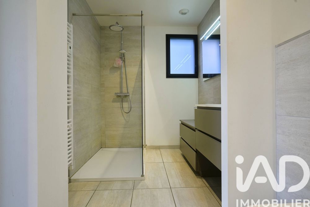 � vendre  Villa Camphin-en-P�v�le (59780)