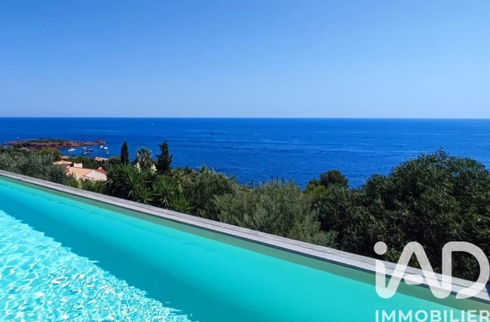 � vendre  Maison Saint-Rapha�l (83700)