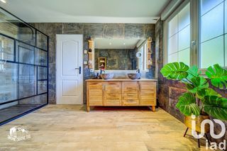  Maison � vendre 9 pi�ces 219 m�