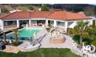  Maison � vendre 5 pi�ces 240 m�