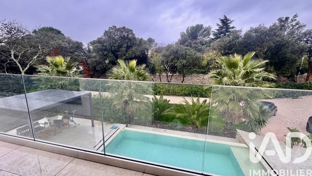 � vendre  Villa Nimes (30900)