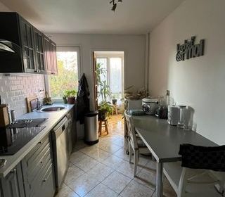  Appartement � vendre 5 pi�ces 100 m�