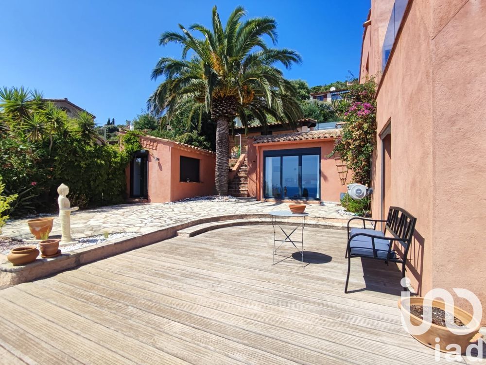 � vendre  Maison Saint-Rapha�l (83700)