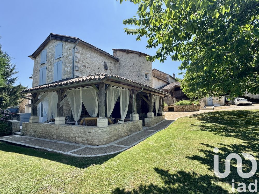 � vendre  Maison Charras (16380)