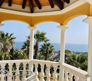  Maison � vendre 15 + pi�ces 630 m�